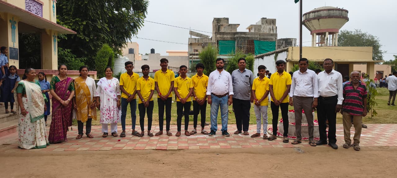 स्वतंत्रता दिवस 2025: ऊर्जास्त्रोत परिवार ने 20 से अधिक विद्यालयों में 6000 से अधिक बच्चों के संग मनाया आज़ादी का पर्व